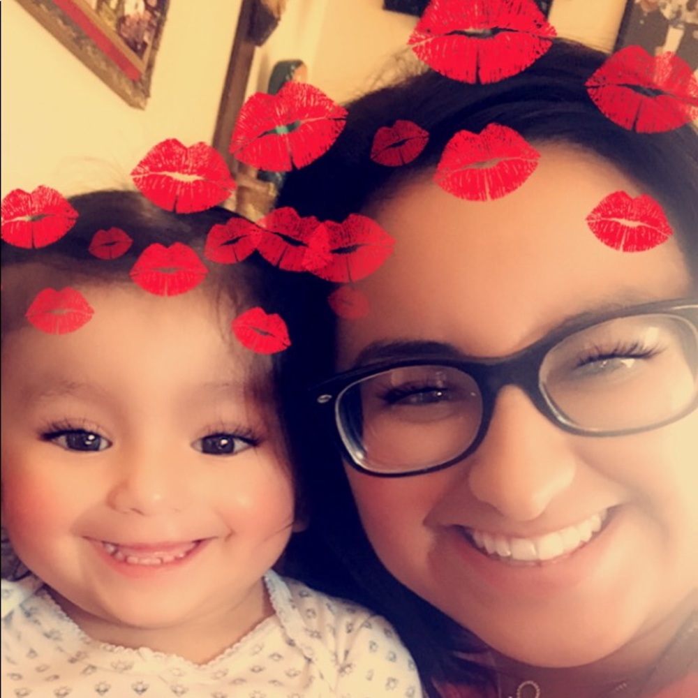 Meet your Posher, Azleen